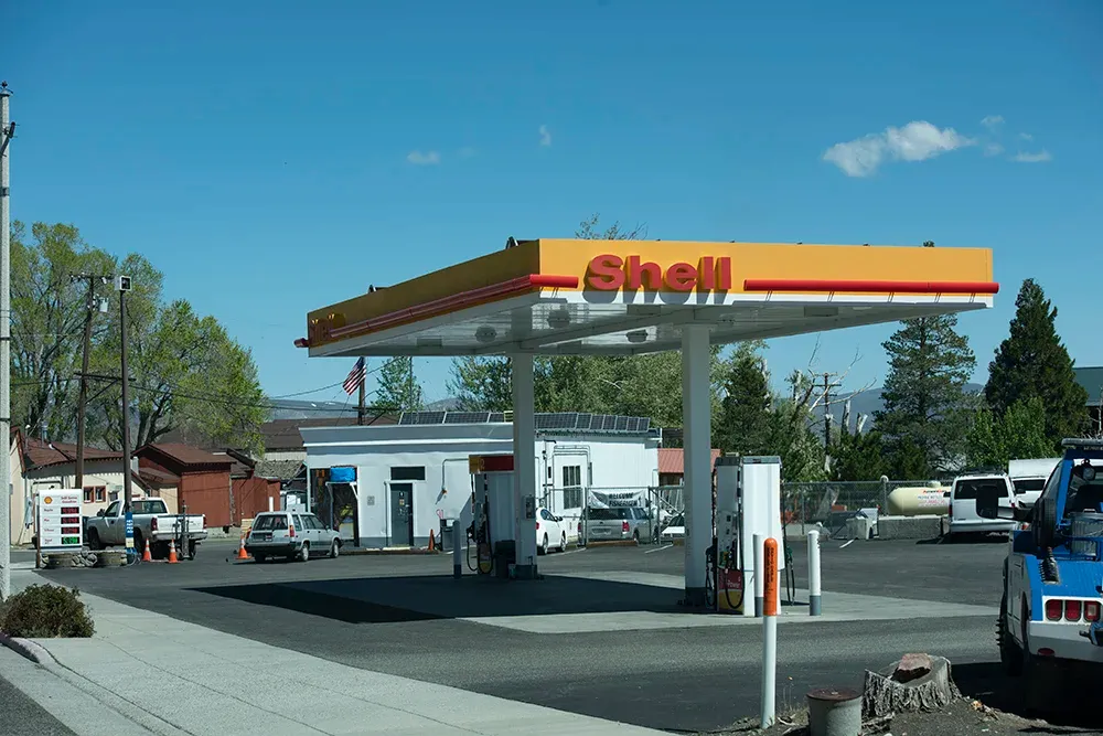 SHELL - Photo 1