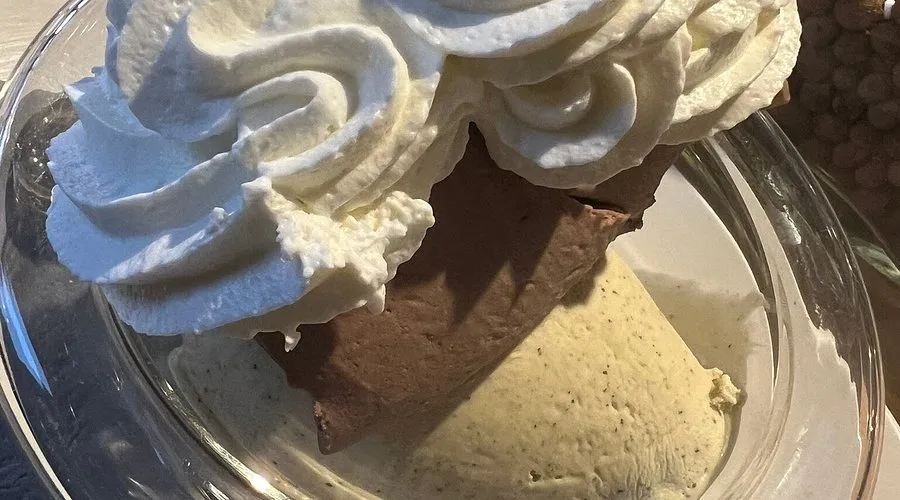 Pavlos Boutique Gelateria - Photo 3