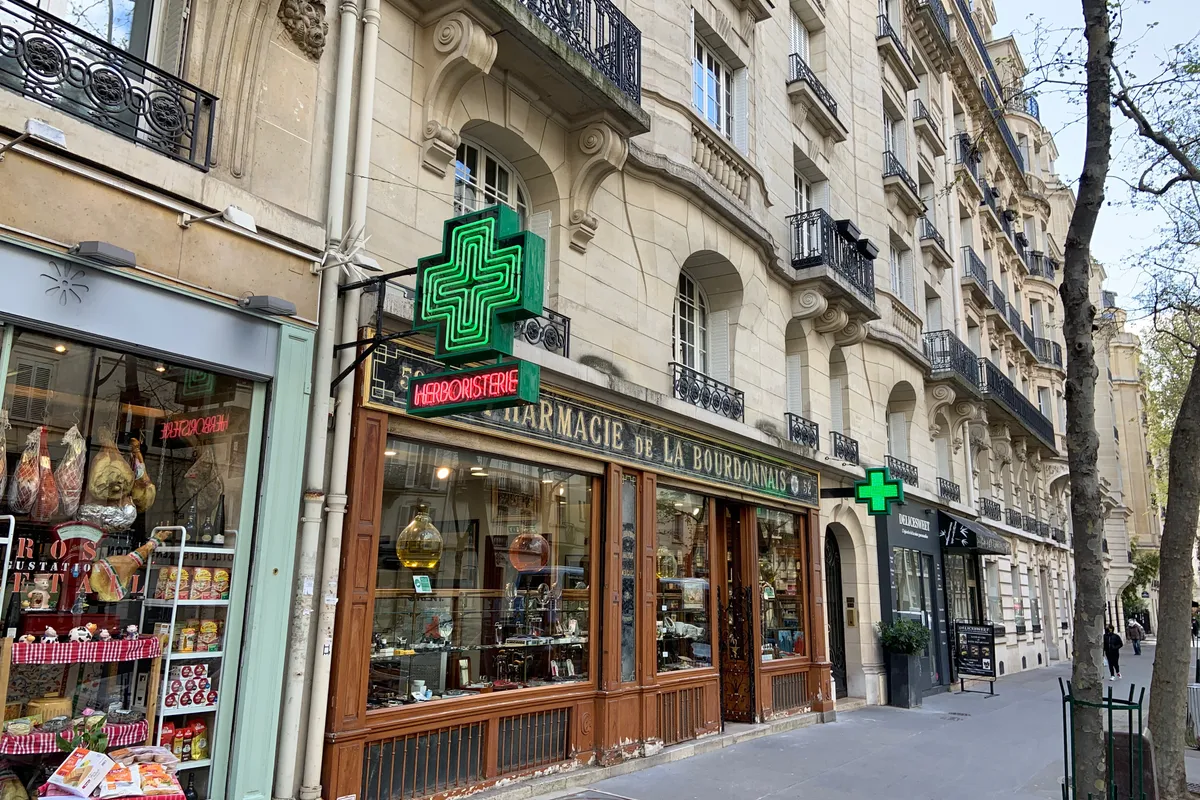 Bourrust Pharmacy - Photo 3