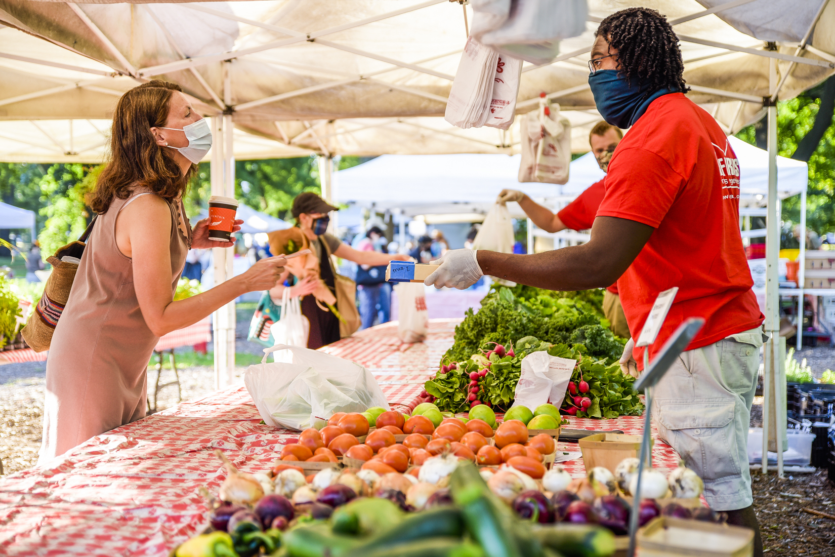 Farmers' market - Photo 1