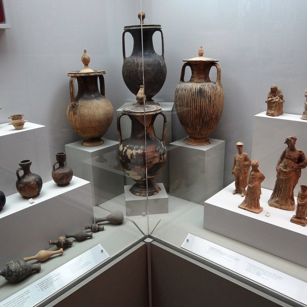 Phonograph Museum - Photo 2