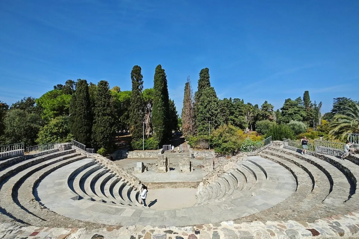 Amphitheatre - Photo 4