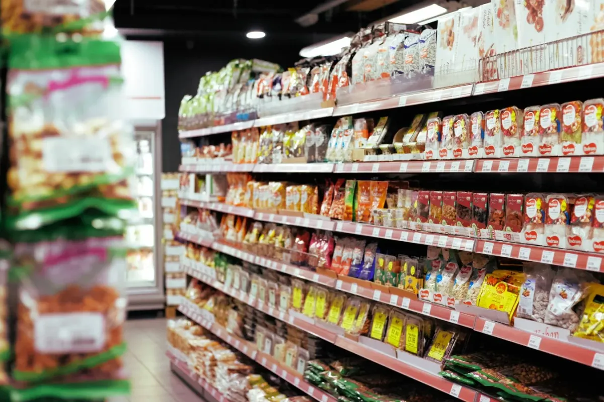 Supermarket - Photo 1