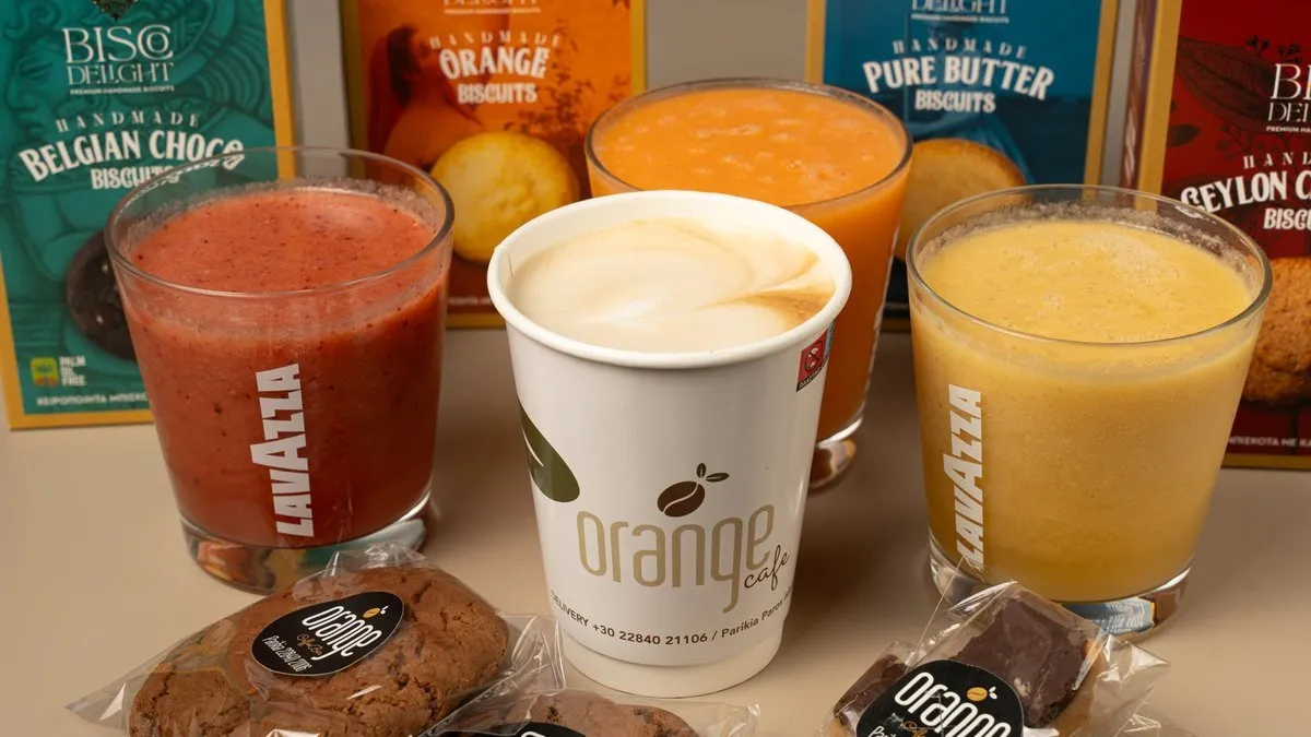 Orange Cafe - Photo 2