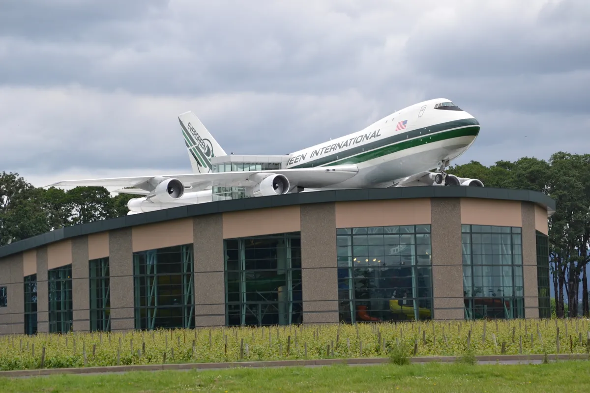 Boeing 747 - Photo 2