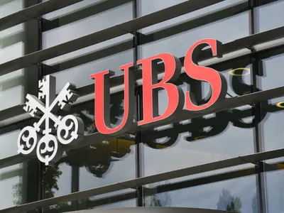 UBS - Photo 5