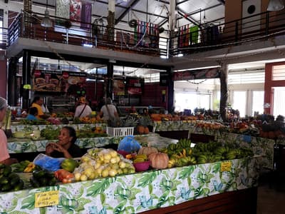Raiatea Market - Photo 1