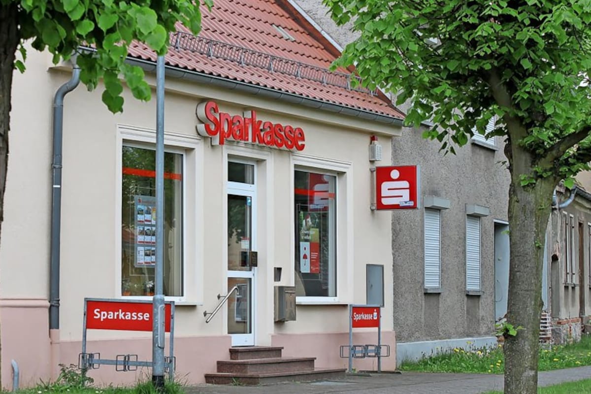 Central Brandenburg Savings Bank - Photo 3