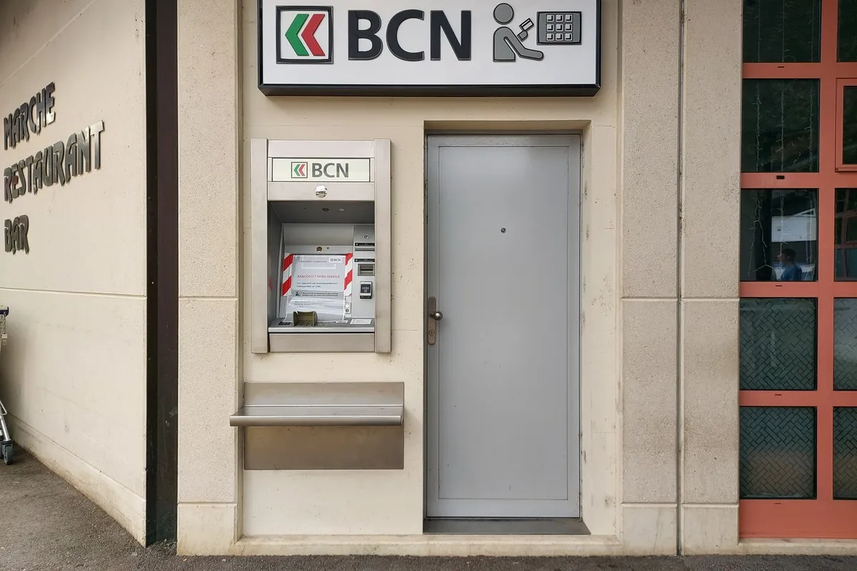 BCN - Neuchâtel Cantonal Bank - Photo 1