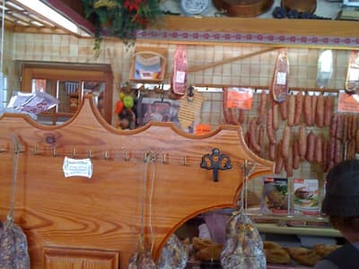 Fournier's Grocery & Butcher - Photo 2