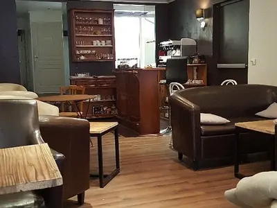 Tea Room - Photo 1