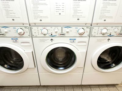 Port Louis Marina - Laundry - Photo 1