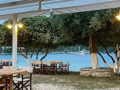 Mongonisi Taverna - Photo 1