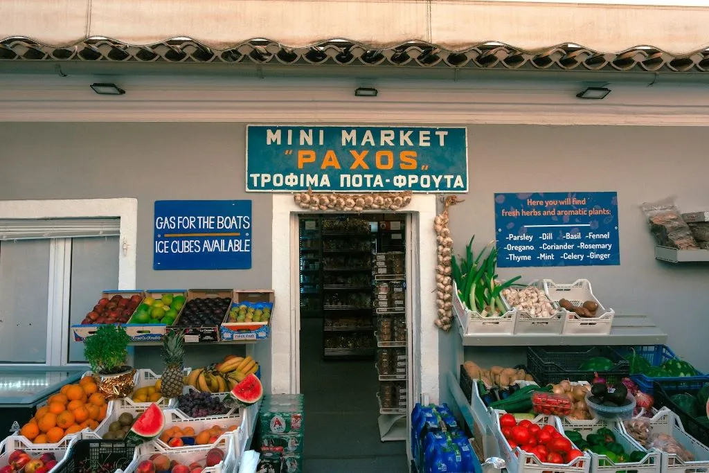 Mini Market - Photo 4