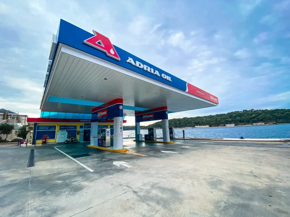 Adria Oil Fuel Station - Photo 3